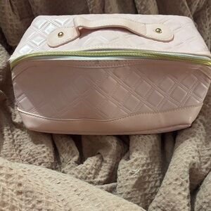 Elegant Pink Quilted Women's Bag makeup travel